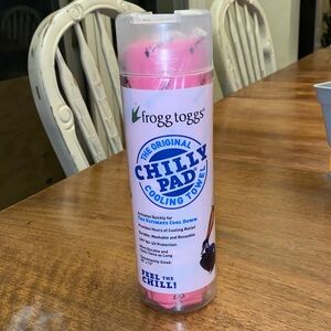 FREE FROGG TOGGS Chilly Pad Cooling Towel